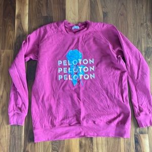 Like new peloton, cotton sweatshirt